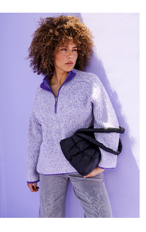 Maglione polo a righe con maniche lunghe