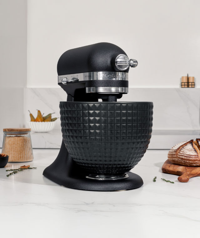 Monochrome Black Stand Mixer
