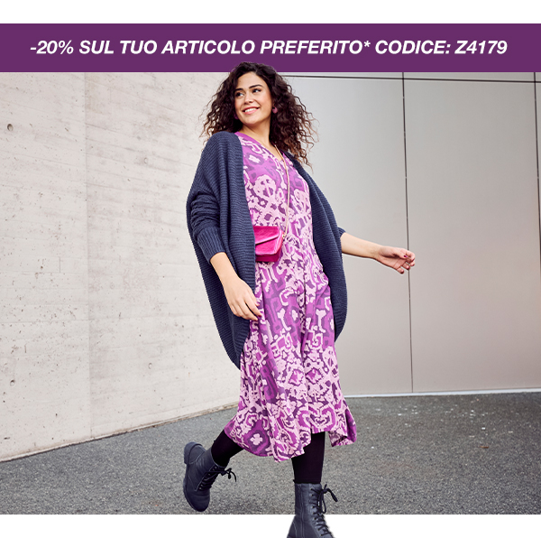 Abito dal taglio svasato con pieghe decorative, collo alto e maniche lunghe e svasate