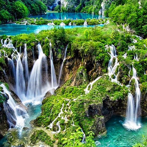 Activity image: Da Zagabria: Escursione guidata di una giornata a Plitvice e Rastoke con biglietto