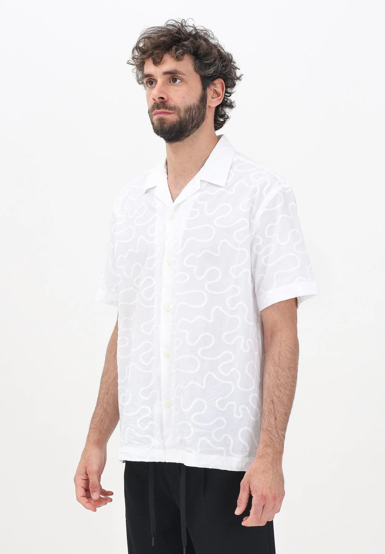 Image of SELECTED HOMME Camicia a manica corta bianca da uomo con ricamo
