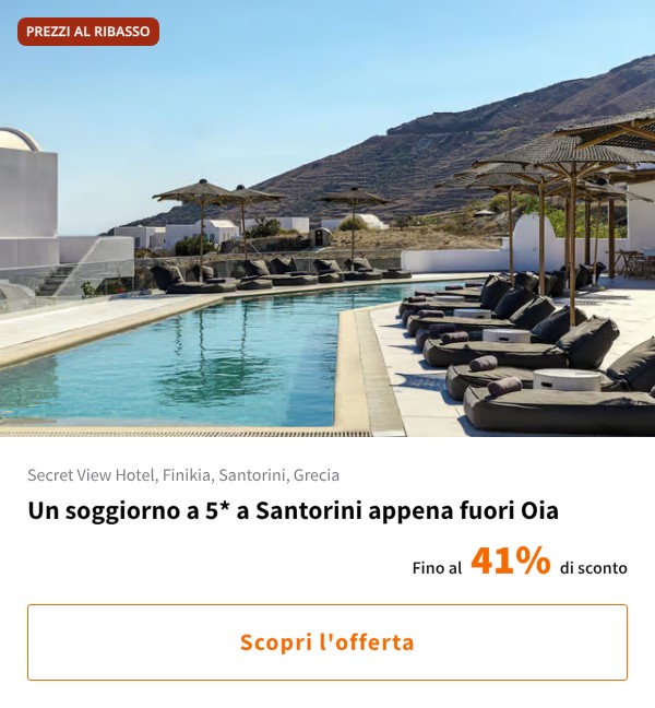 Un soggiorno a 5* a Santorini appena fuori Oia