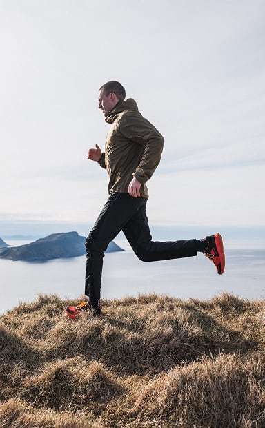 Men's trail running