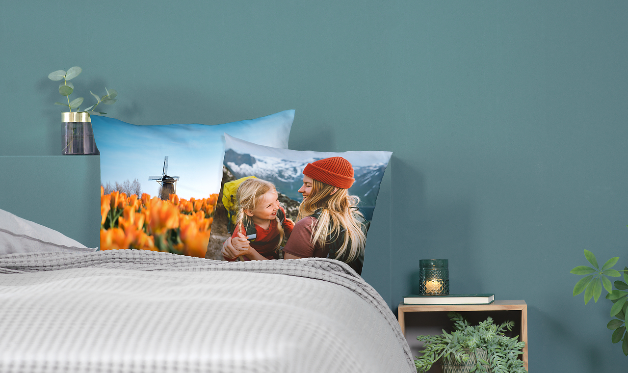 Cuscini personalizzati con foto sul letto 