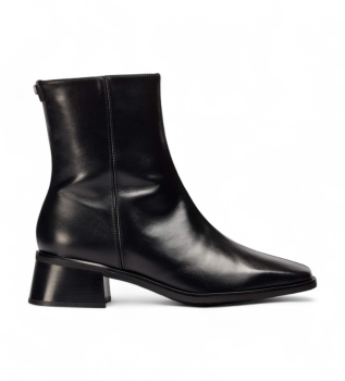 stivaletti-ayla-01-in-pelle-nera