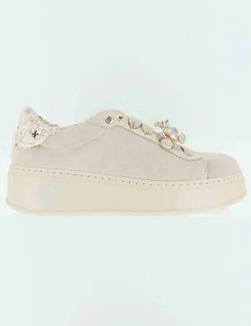 Sneakers in camoscio beige con charms Donna PIA 428A