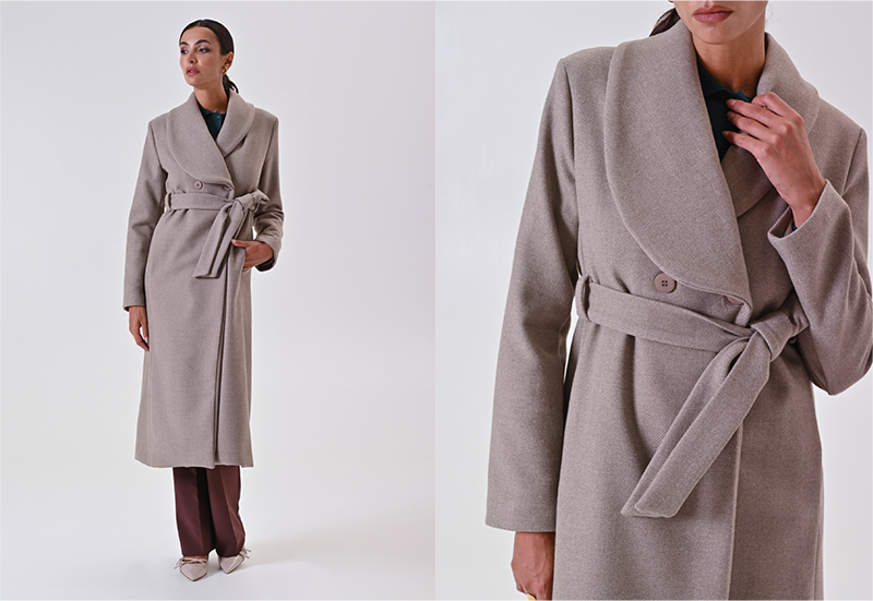 Cappotto Beige Lungo con Rever Ampio