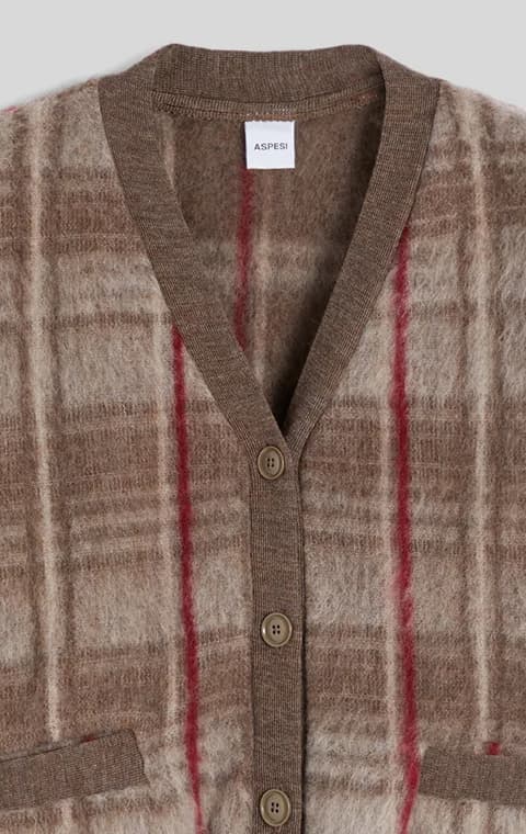 KNITWEAR