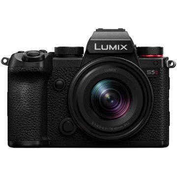 Lumix S5D + 18-40mm f/4.5-6.3