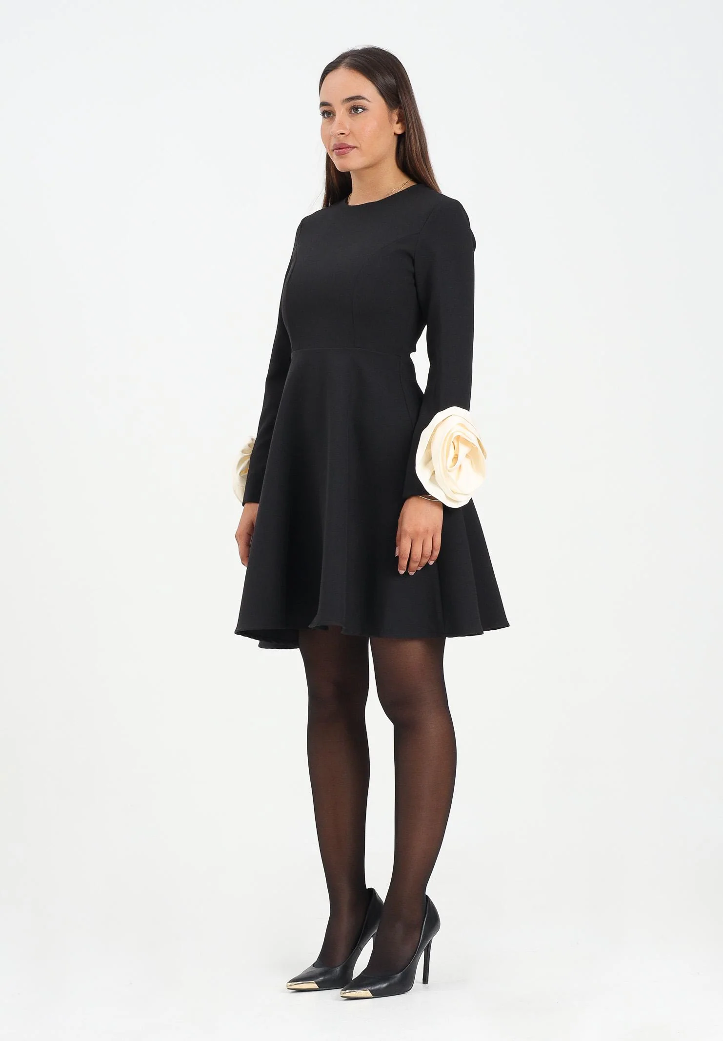Image of ODI ODI Abito corto Ampezzo nero da donna con applicazioni fiori