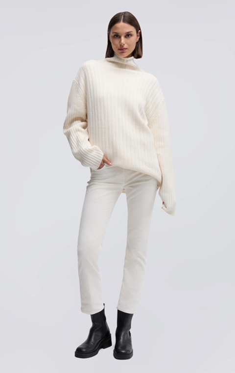 KNITWEAR
