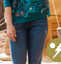 Felpa dal taglio oversize con paillettes, scollo a girocollo e maniche lunghe