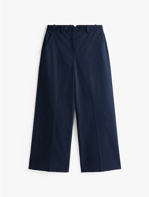 Pantaloni chino cropped larghi con pieghe