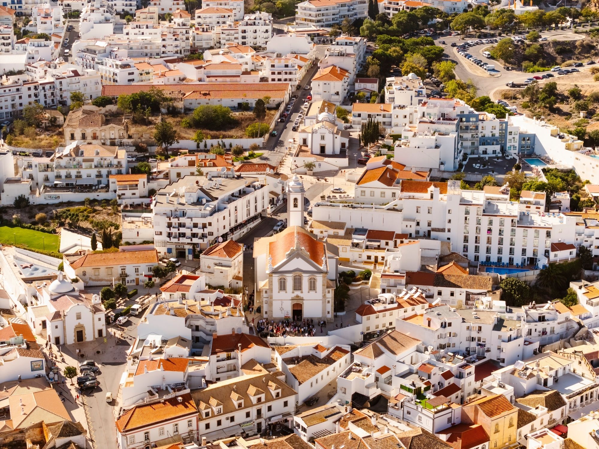 Ricominciano i tour guidati nel centro storico di Albufeira, in Portogallo