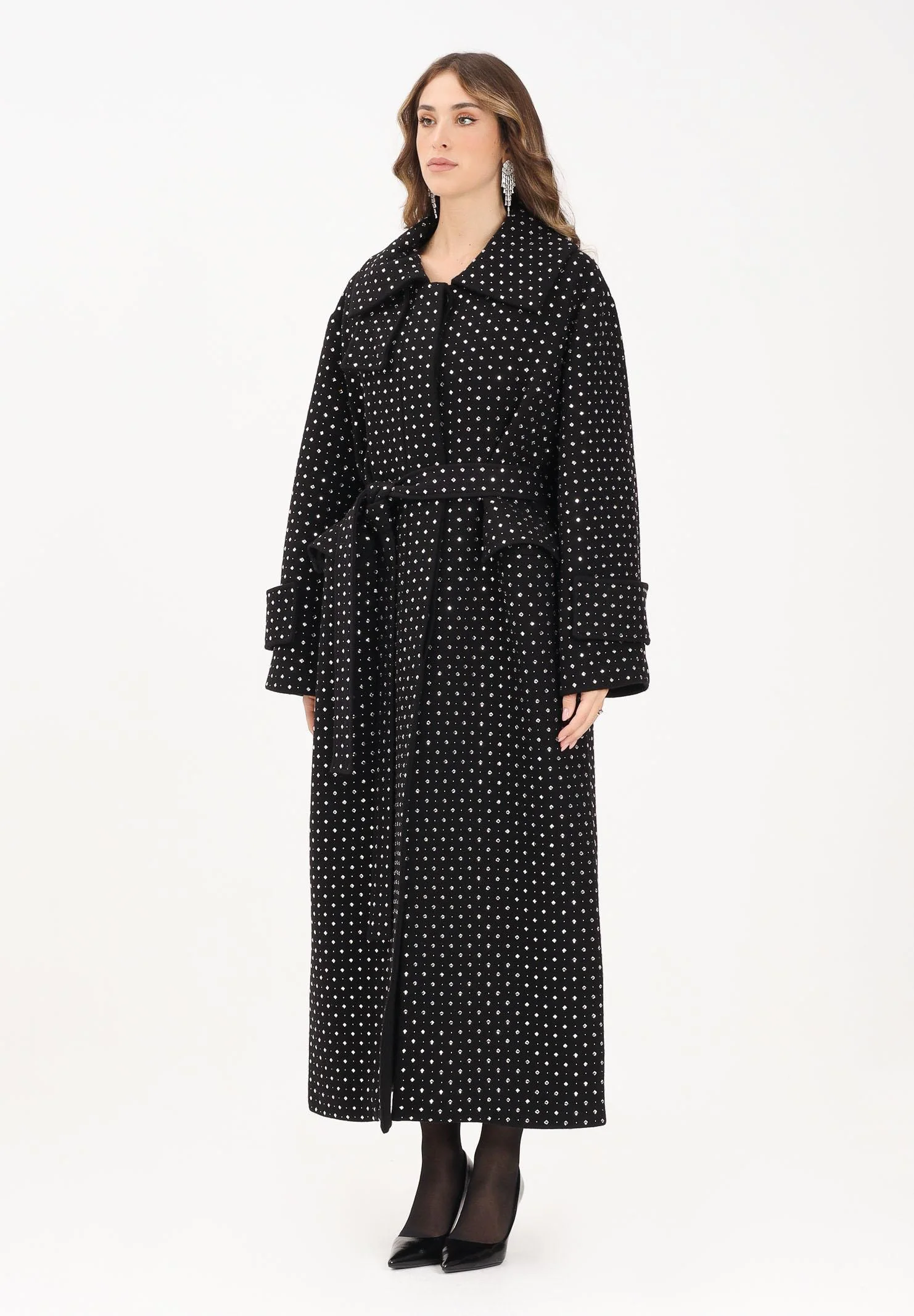 Image of PINKO Cappotto nero da donna con strass e borchie
