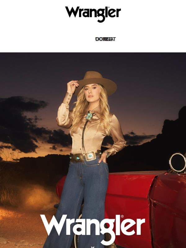 In arrivo domani: La nuova collezione Holiday di Wrangler x Lainey Wilson