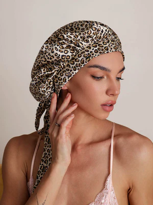 Image of Cappello in Setta di Gelso per Donna con Nastrini Lunghi