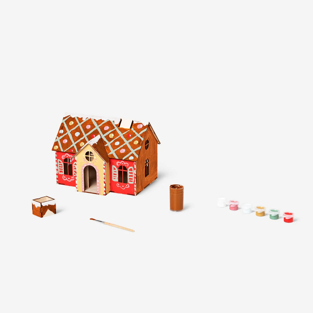DIY short wooden gingerbread house with paint
