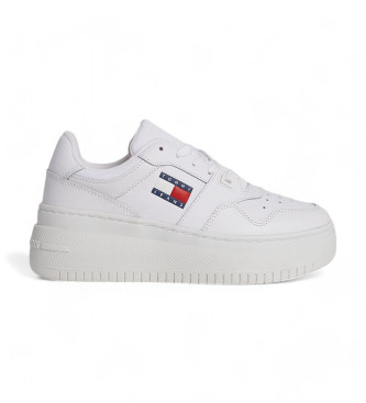 scarpe-da-basket-essenziali-in-pelle-bianca