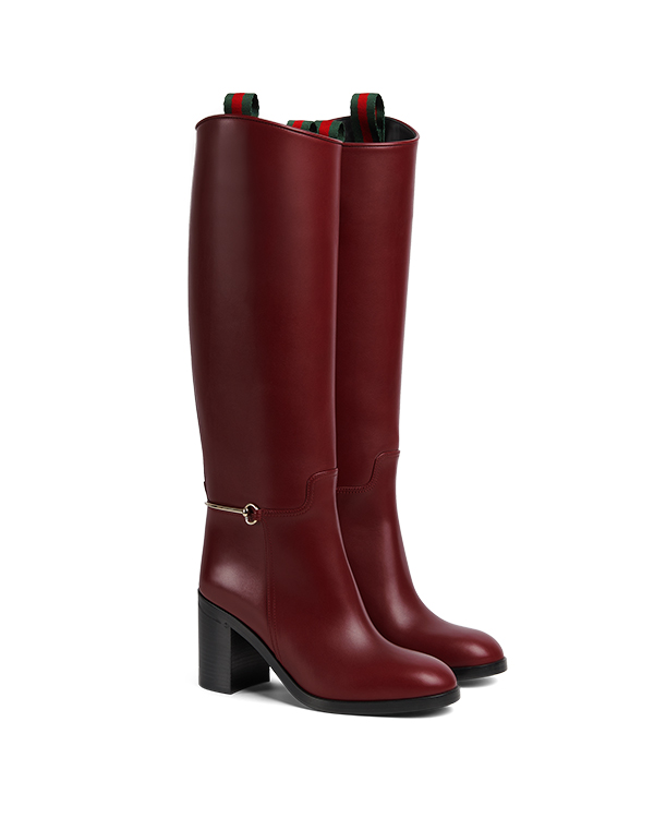 Capo di abbigliamento Scopri di più sul sito Web di Gucci 