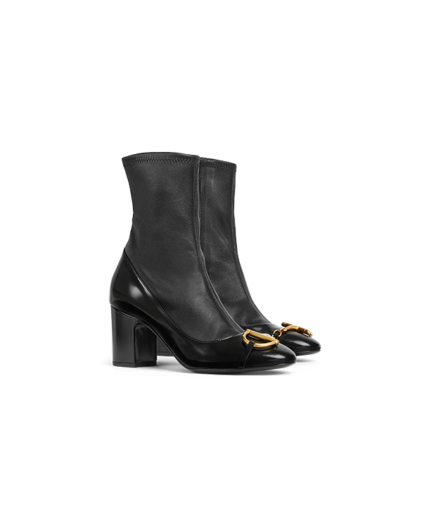 Scarpa(e) Scopri di più sul sito Web di Gucci 