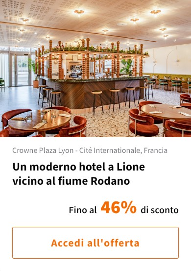 Un moderno hotel a Lione vicino al fiume Rodano