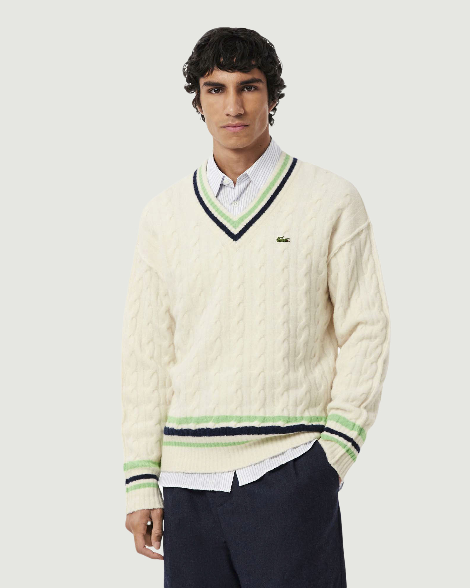 Acquista Maglia scollo a V Lacoste Uomo