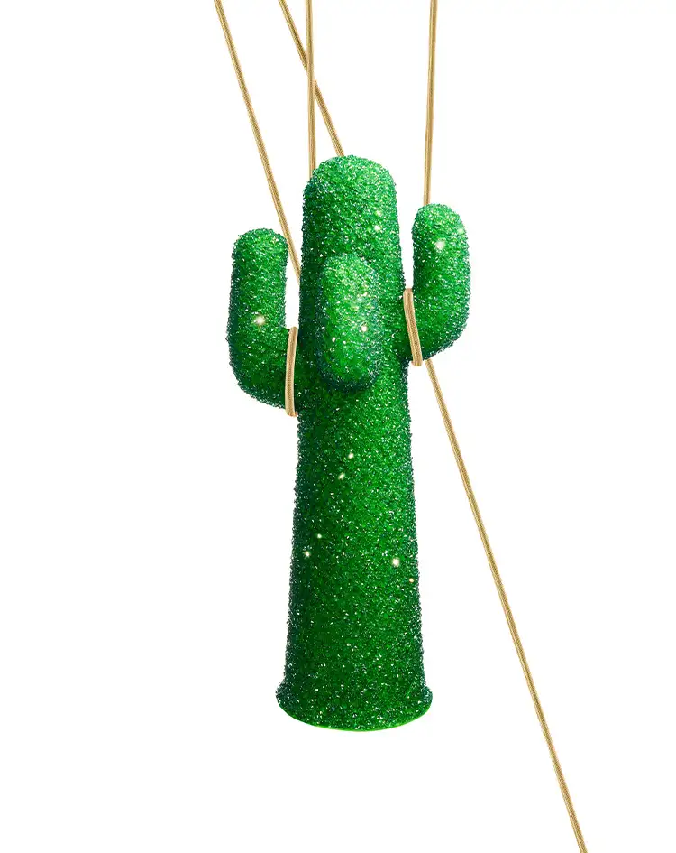 Cactus in cristallo appeso a cordoncini