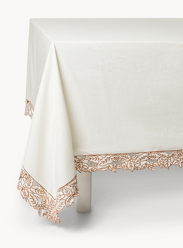 Tovaglia in cotone con ricamo foglie