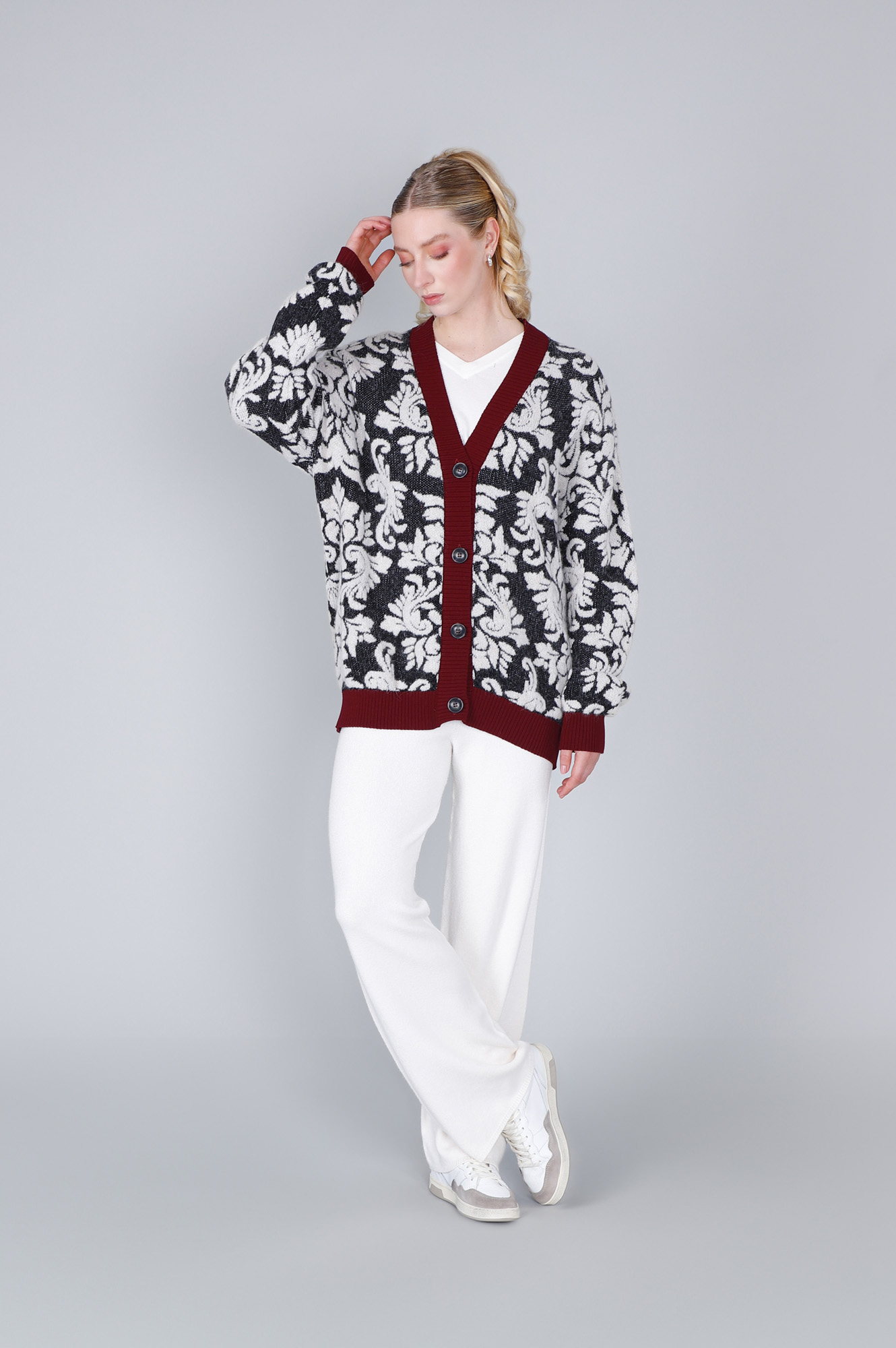 Image of maxy cardigan lavorazione jacquard baroque b/n