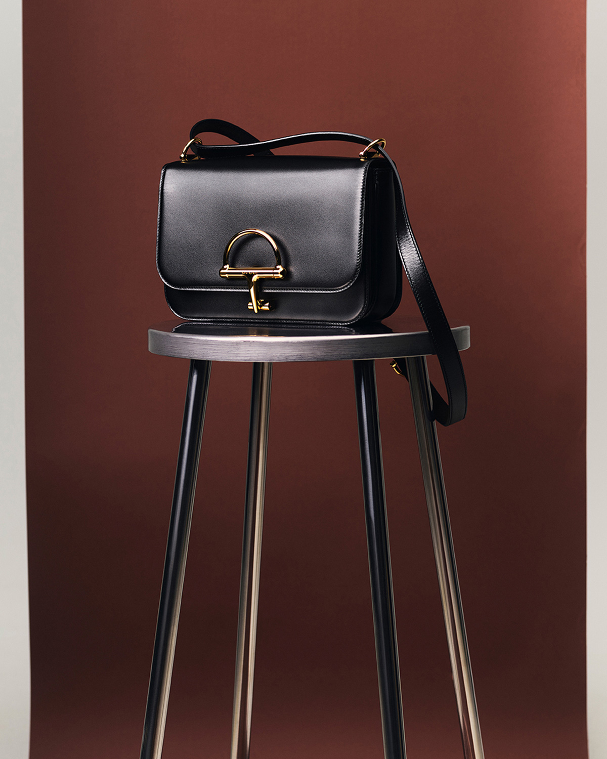 Scarpa(e) Scopri di più sul sito Web di Gucci