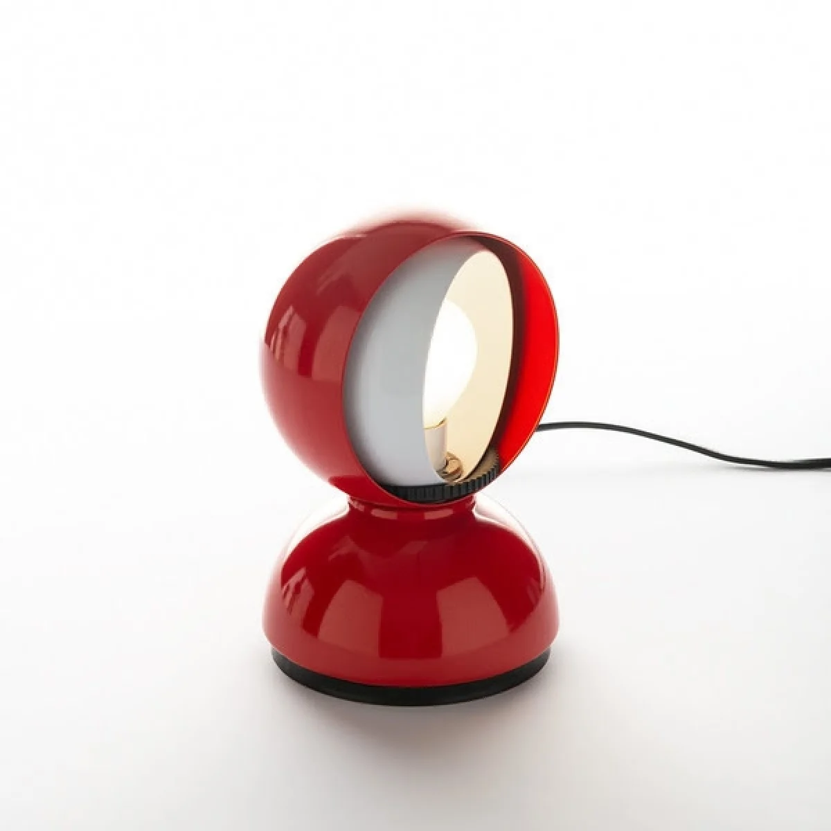 Eclisse Table Lamp