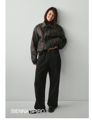 Display images to show real-time content