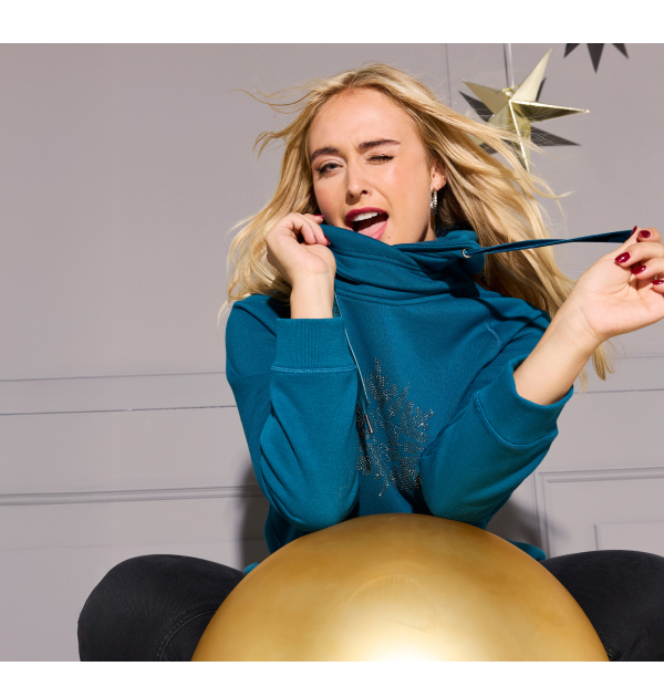 Felpa con fiocco di neve, collo alto e maniche lunghe