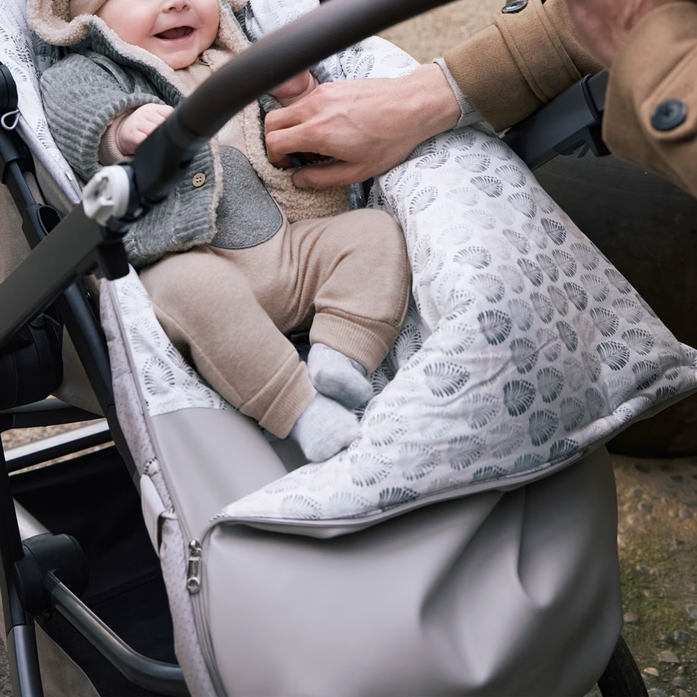 Image of SACCO PASSEGGINO UNIVERSALE 19998 NEONATO MAYORAL