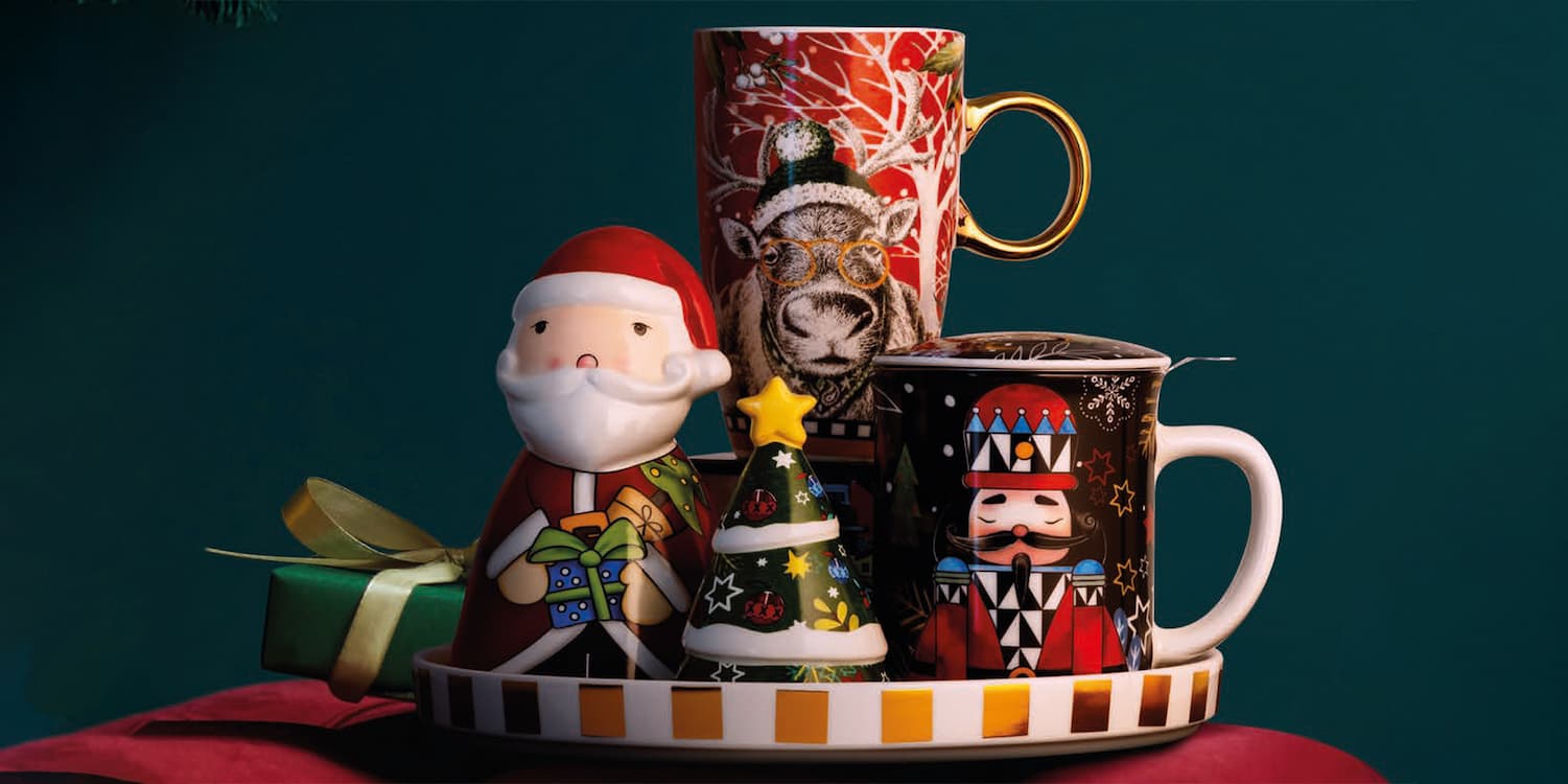 an image of a picture frame with a picture of a rabbit on it