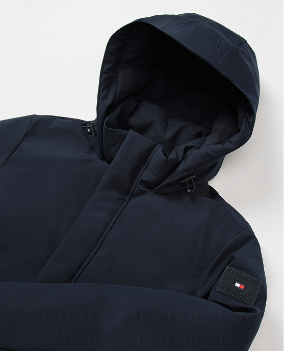 Piumino idrorepellente con cappuccio