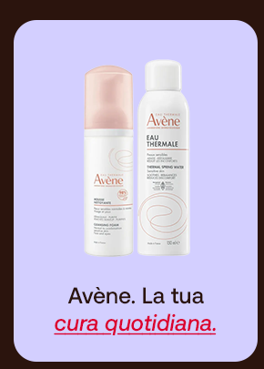„Banner Avène con prodotti Eau Thermale e schiuma detergente. Testo: ‘Avène. La tua cura quotidiana.’ Sfondo lilla con cornice scura.“ „Banner Avène con prodotti Eau Thermale e schiuma detergente. Testo: ‘Avène. La tua cura quotidiana.’ Sfondo lilla con cornice scura.“