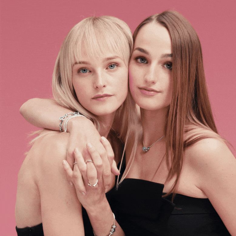 Shop gifts for friends at Pandora