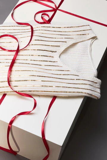 MAGLIA RICAMATA CON PAILLETTES DEGRADE'