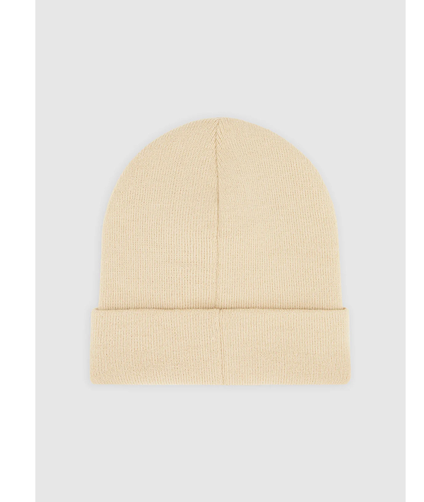 20251111_stories_cat_beanies