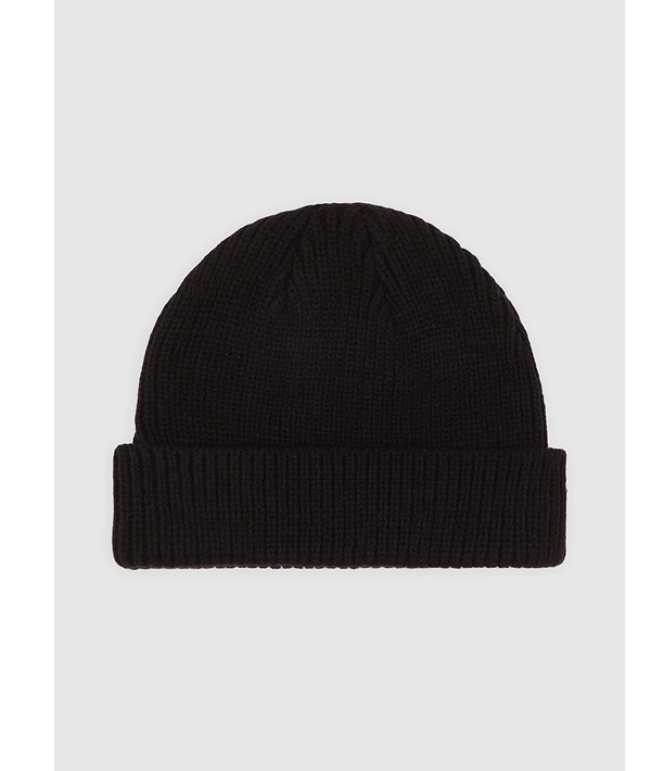 20251111_stories_cat_beanies