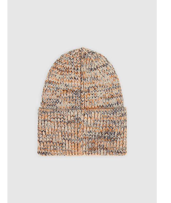 20251111_stories_cat_beanies