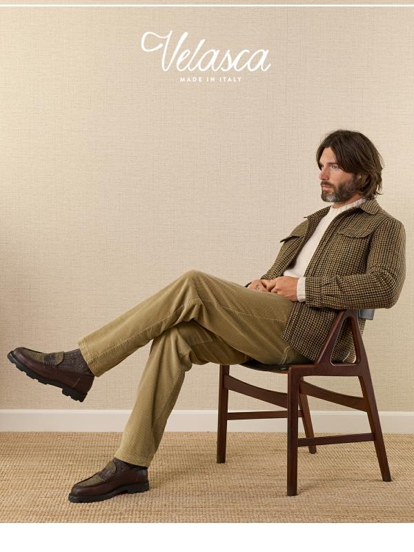 Nuovi, in pelle liscia e lana.