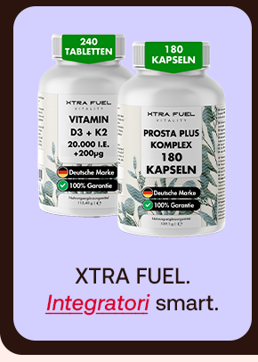 „Banner con flaconi Xtra Fuel Vitamin D3 + K2 e Prosta Plus Komplex. Testo: ‘Xtra Fuel. Integratori smart.’ Sfondo lilla con cornice marrone.“