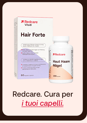 „Banner con confezioni Redcare Hair Forte e Haut Haare Nägel. Testo: ‘Redcare. Cura per i tuoi capelli.’ Sfondo beige chiaro con bordi marroni.“ „Banner con confezioni Redcare Hair Forte e Haut Haare Nägel. Testo: ‘Redcare. Cura per i tuoi capelli.’ Sfondo beige chiaro con bordi marroni.“