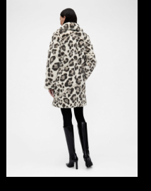 Display images to show real-time content