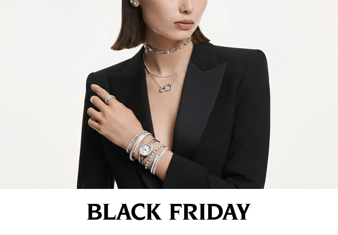 Black Friday Swarovski – modella che indossa gioielli selezionati