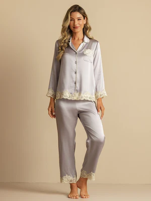 Image of Pure Silk Pigiama Lungo Donna con Design in Pizzo