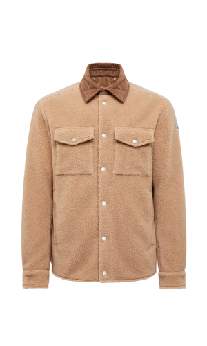 Shirt with clip bottons and front pockets